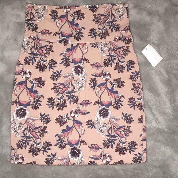 Mini Skirt Bundle!! - Picture 4 of 5